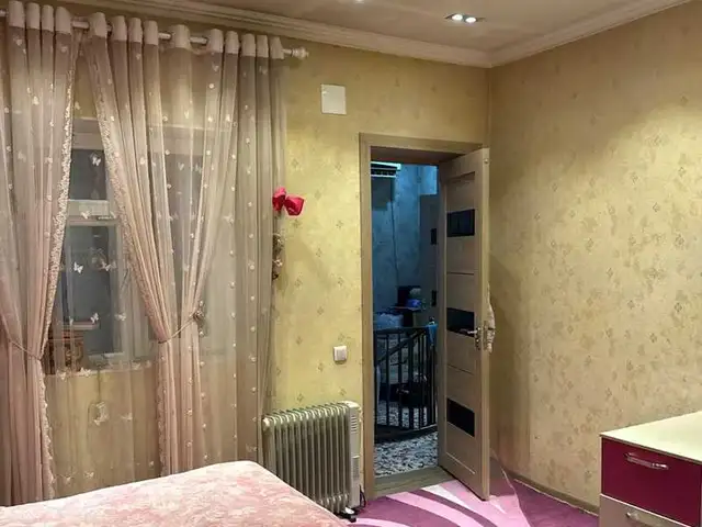 2-этажный, 8 комнатный дом, 200 м² м², Шохмансур, Старый Аэропорт, Душанбе