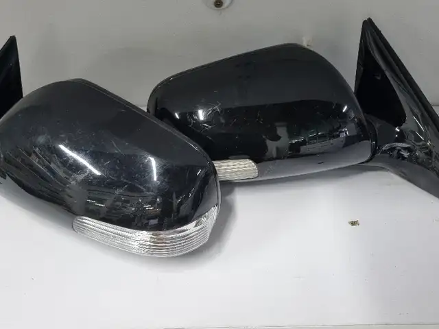 Боковые зеркала с поворотником для Toyota Camry 2, Душанбе