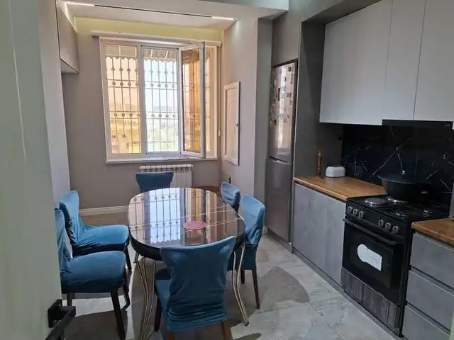 2-комн. квартира, 16 этаж, 81м², Борбад кучаи Аль Беруни 8 пеши масчиди помириё, Душанбе