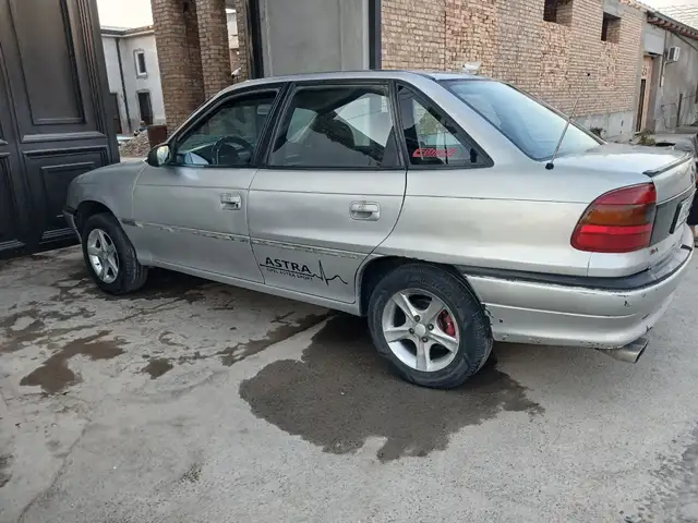 Opel Astra F