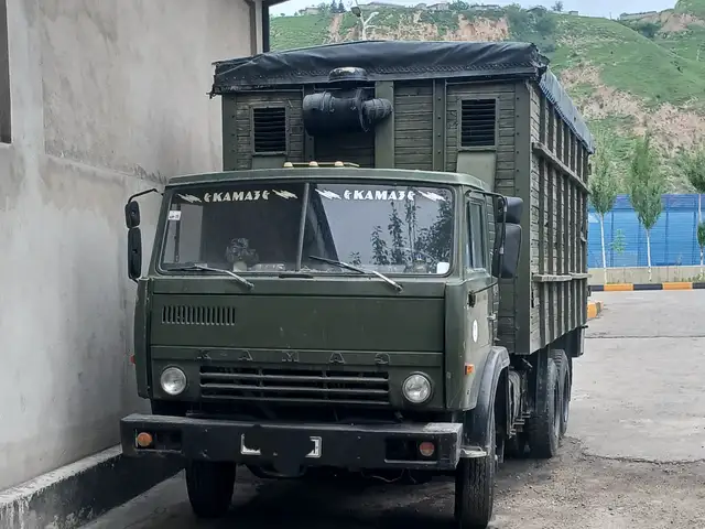 Бортовой грузовик Камаз, 1993, Душанбе