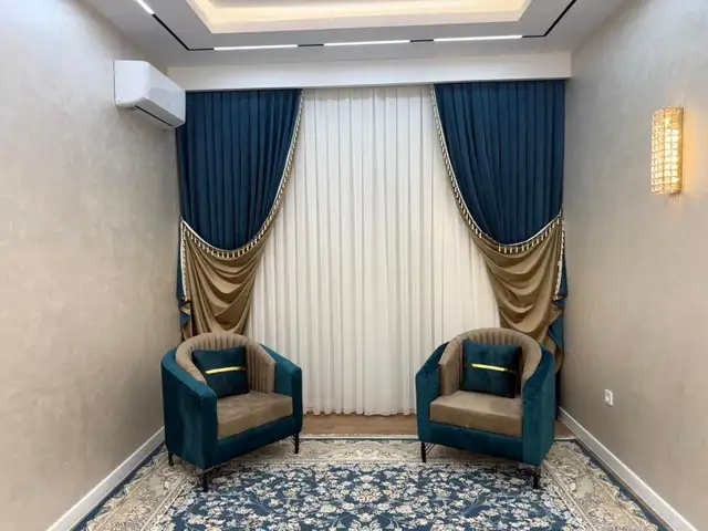 Диван тройка, Хуҷанд