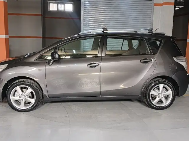 Toyota Corolla Verso, 2010, Душанбе - 6