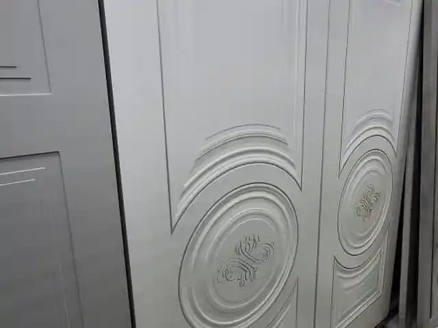 Дверь, Душанбе