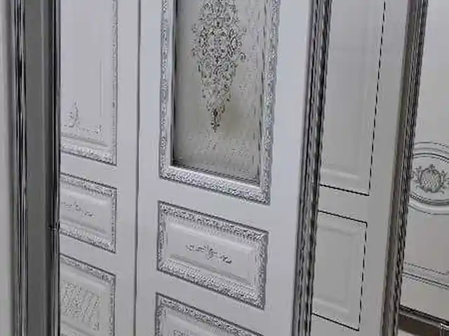 Дверь, Душанбе