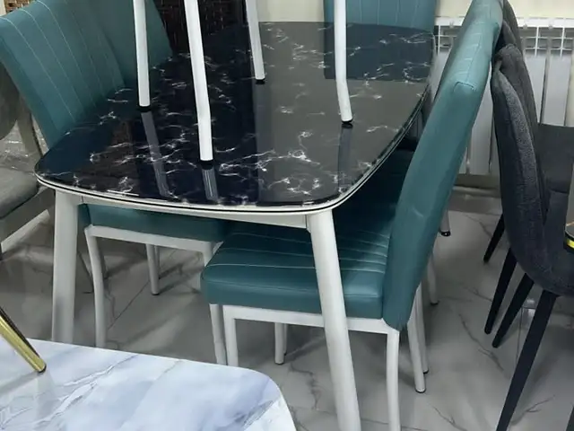 Комплект стола и стульев, Душанбе