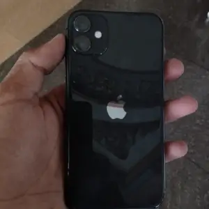 Apple iPhone 11, 64 gb, Black, Хуҷанд