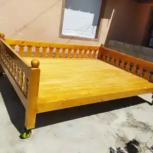 Тапчан, Душанбе