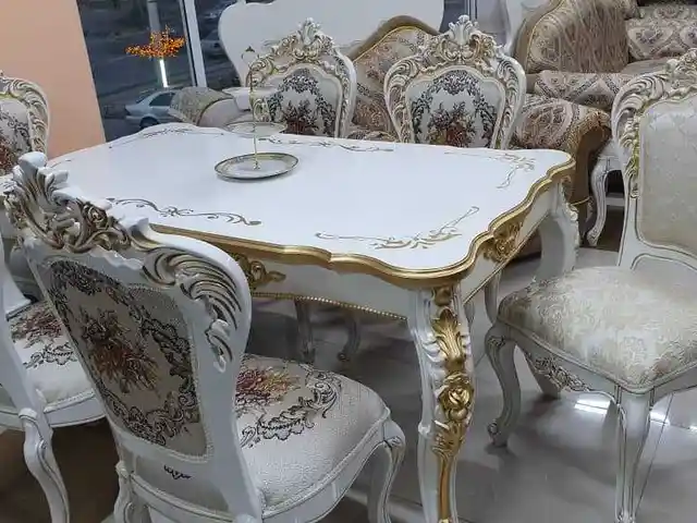 Стол и стулья, Худжанд