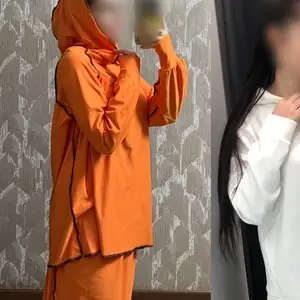 Двойка оранжевая с юбкой, Худжанд