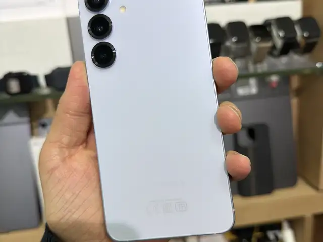 Samsung Galaxy S25 silver, Худжанд