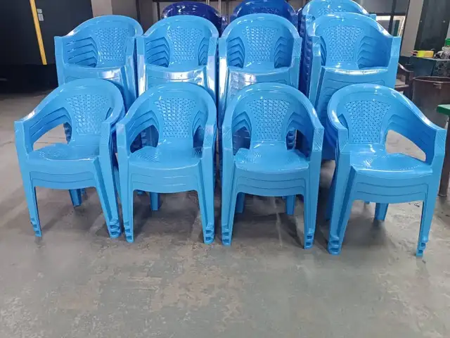 Стулья пластмассовые, Душанбе