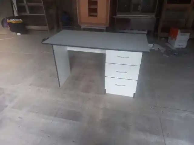 Офисный стол, Хуҷанд