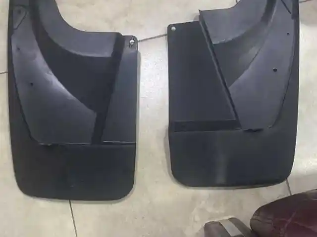 Брызговик от Toyota, Душанбе