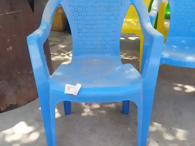 Стулья, Душанбе