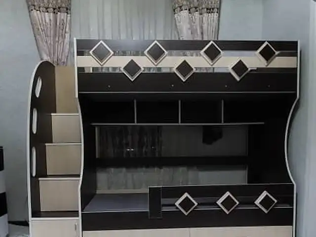 Двухъярусная кровать, Душанбе