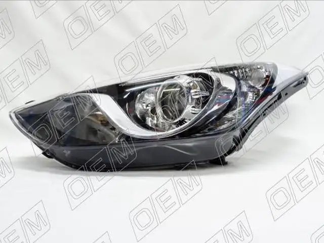 Фара на Hyundai i30 2011-16, Душанбе