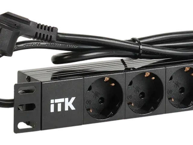 ITK PDU 9 розеток, Хуҷанд