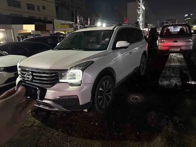 GAC Trumpchi GS8