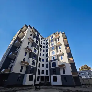 3-комн. квартира, 9 этаж, 106 м², 33 мкр , Душанбе