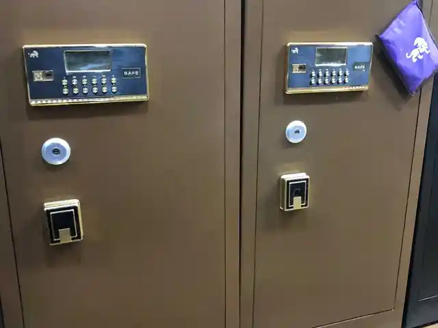 Сейф 100, Душанбе
