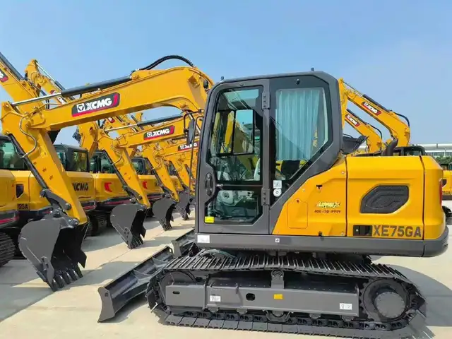 Экскаватор XCMG XE75GA, Душанбе