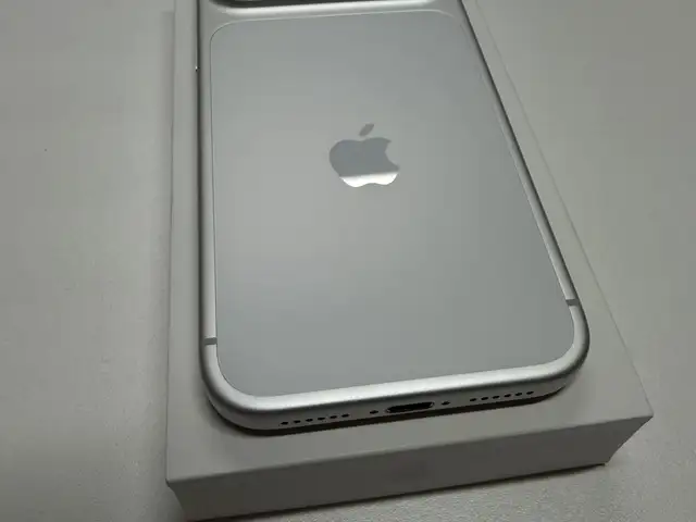 Apple iPhone 17 Pro Max, 256 gb, Silver, Душанбе