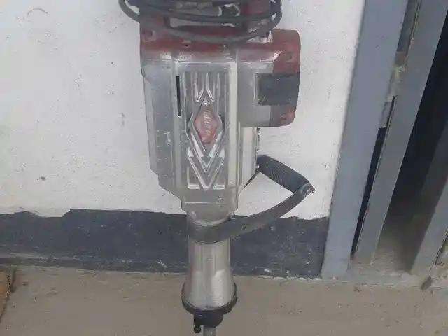 Отбойный молоток в аренду, Душанбе