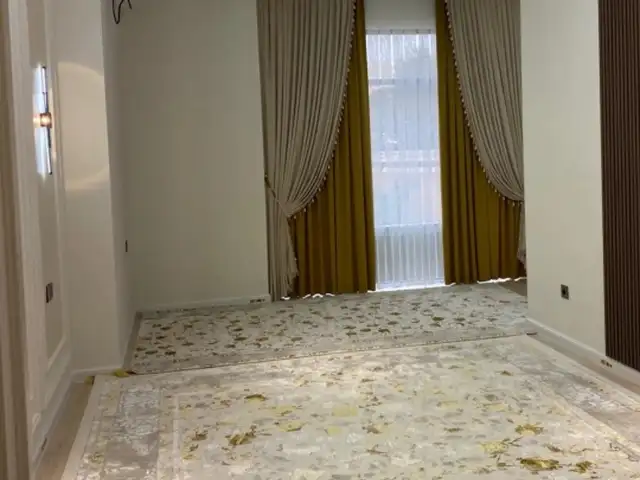 3-комн. квартира, 2 этаж, 101 м², И. Сомони, Душанбе