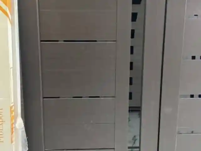 Дверь, Душанбе
