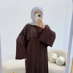 Коричневая абая с деликатным декором из стразов, Худжанд