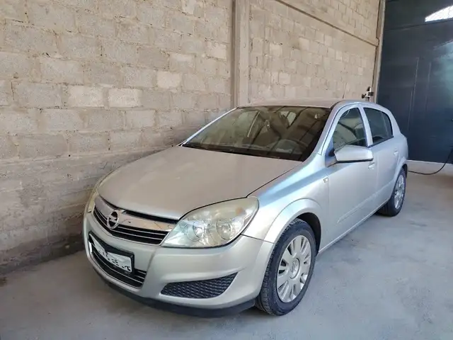 Opel Astra H
