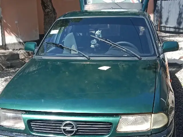 Opel Astra F