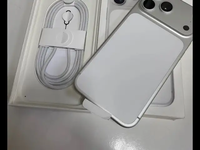 Apple iPhone 17 Pro Max, 256 gb, Silver, Душанбе