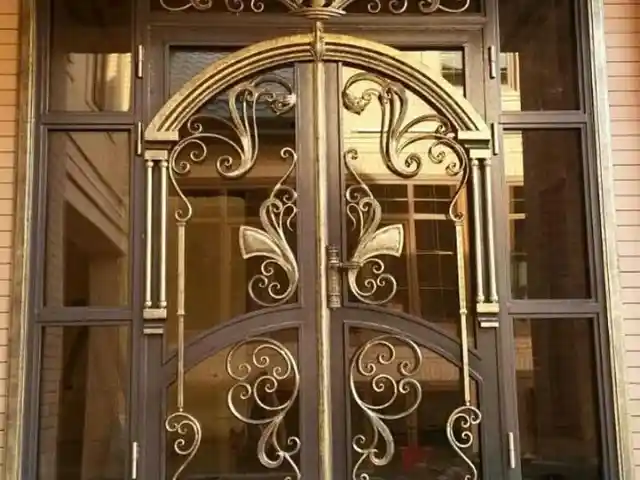 Двери на Заказ, Хуҷанд