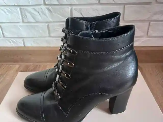 Сапожки C&K, Худжанд