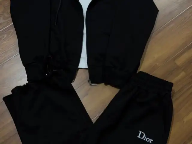Спортивный костюм-двойка в стиле Dior с контра, Худжанд