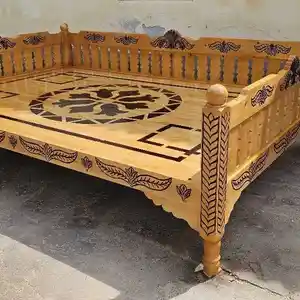 Тапчан, Исфара
