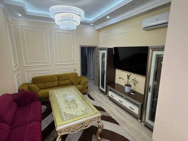 2-комн. квартира, 13 этаж, 60м², И Сомони Тсел, Душанбе
