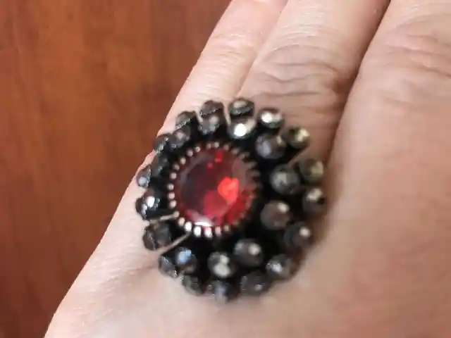 Комплект из серёжек и кольца, Душанбе