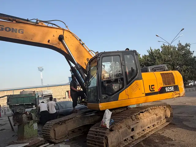 Экскаватор 1.4 куба, Душанбе