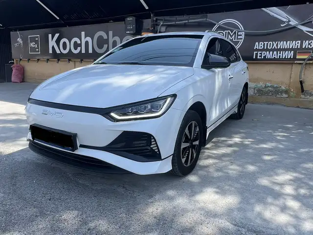 BYD E2