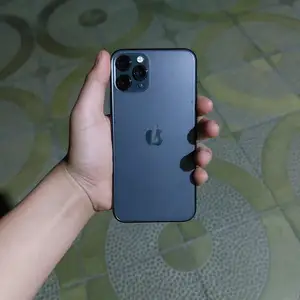 Apple iPhone 11 Pro, 256 gb, Midnight Green, Душанбе