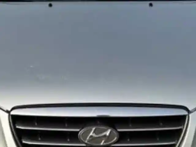 Капот на Hyundai Avante HD, Хуҷанд