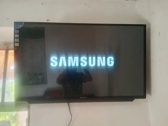 Телевизор Samsung, Конибодом