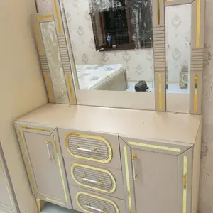 Трюмо, Душанбе
