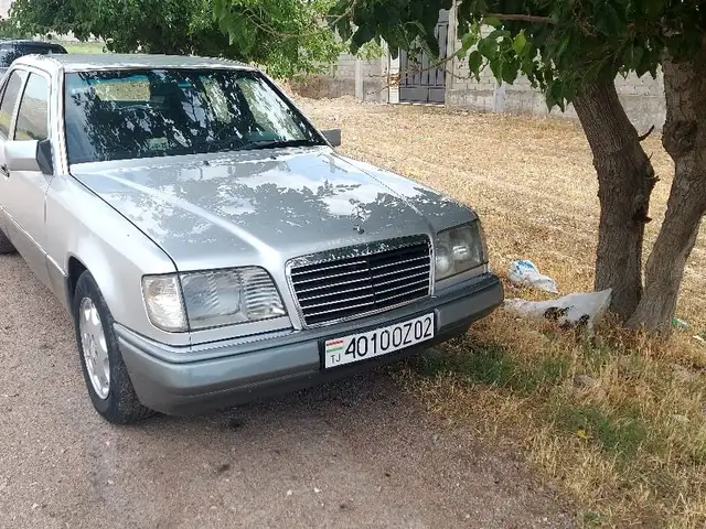 Mercedes-Benz W124