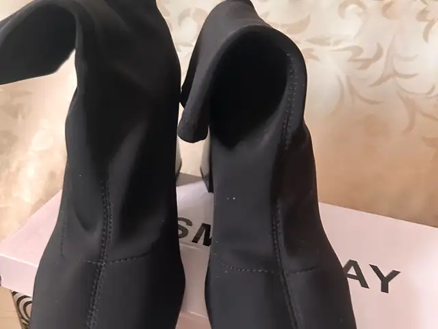 Сапожки, Душанбе