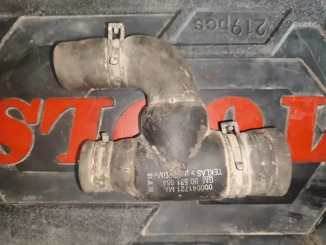 Водяной патрубок от Opel Zafira, 1998, Худжанд