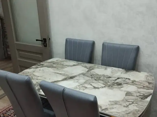 Стол и стулья, Душанбе